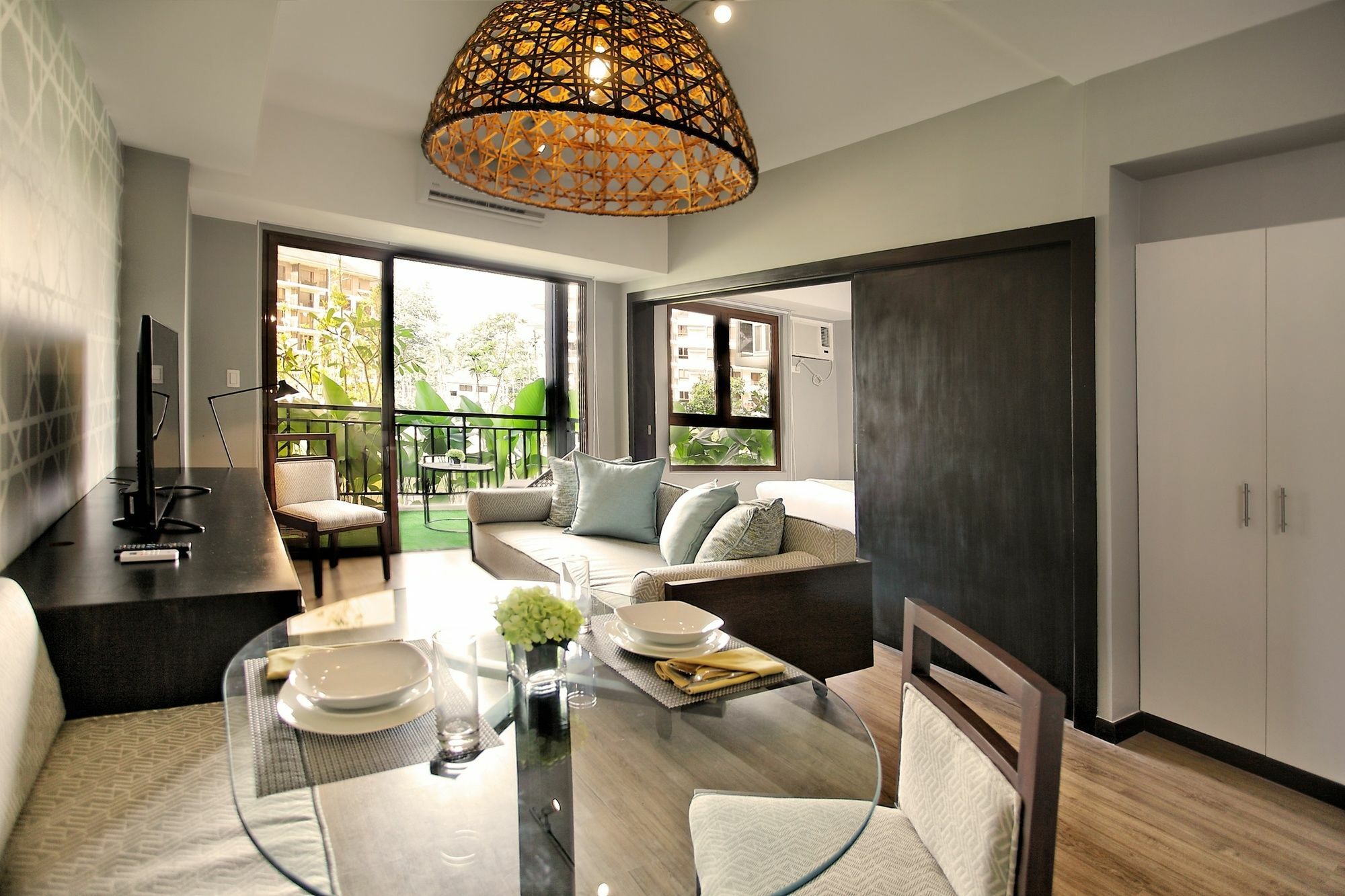 The Serviced Residences At Kasa Luntian Managed By Hii Tagaytay City Exterior foto